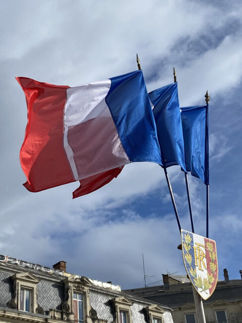 14 juillet 2021. Montpellier, Belle Fête Nationale, bon 14 juillet à vous tous… Et pensée émue pour nos militaires disparus…Photo prise le 13/07 au soir lors du défilé sur la place de la Comédie à Montpellier